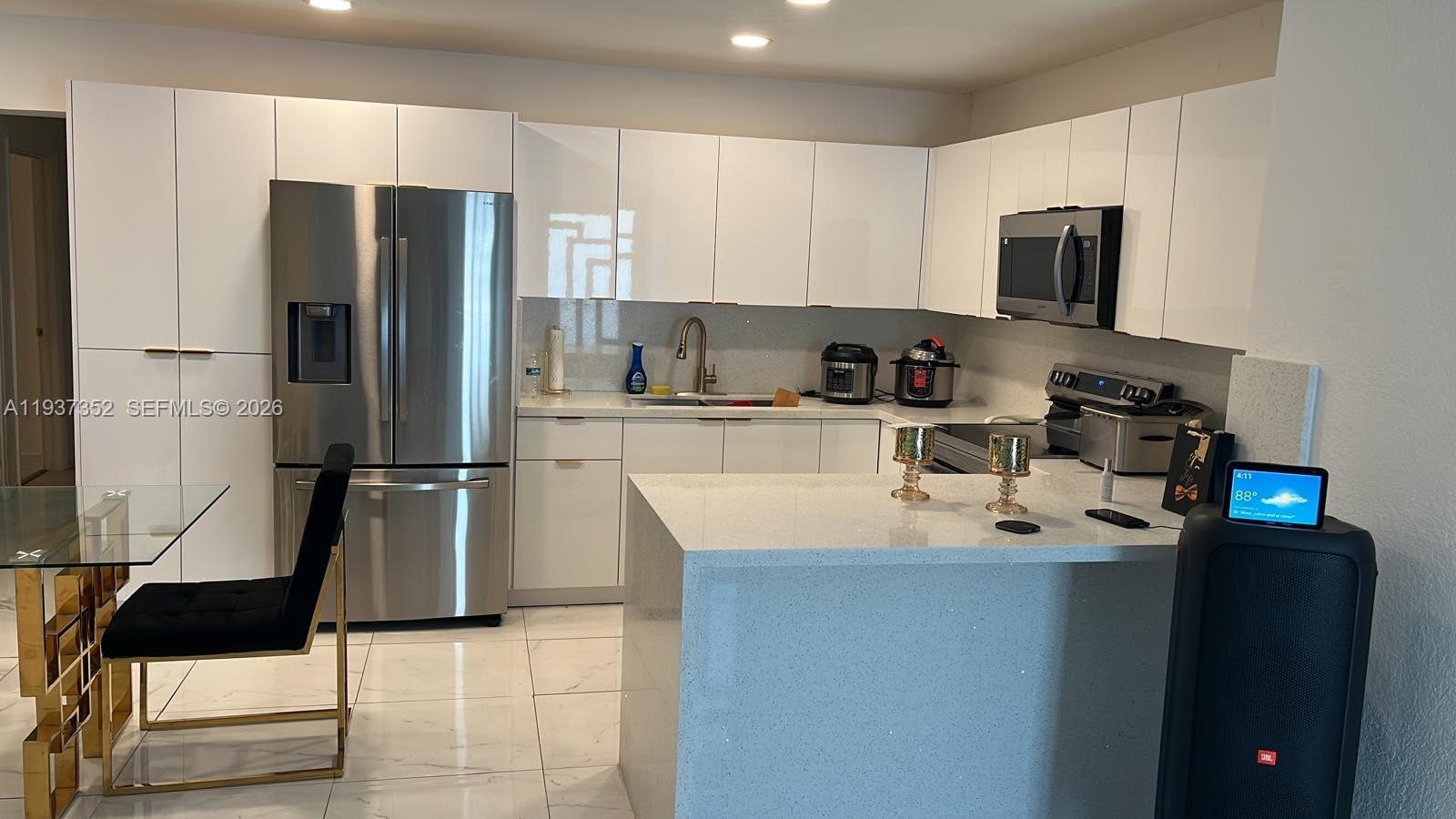 ROYAL PALMS PARK SEC 2 - Residential