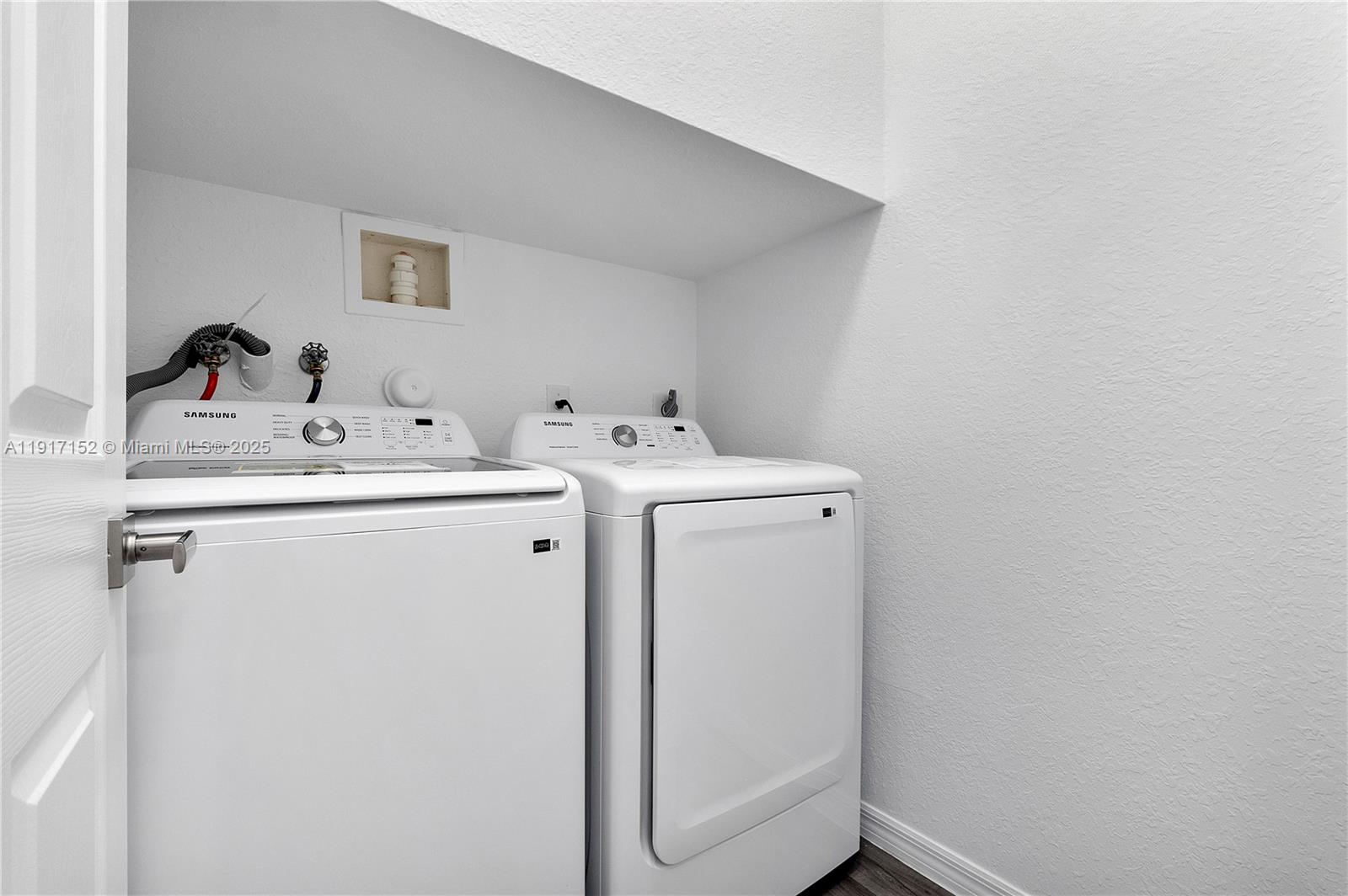 SOUTHWIND COVE - Residential