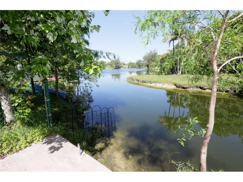 CORAL LAKE - Residential