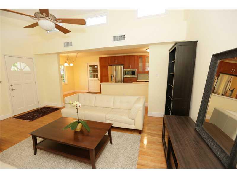 CORAL LAKE - Residential