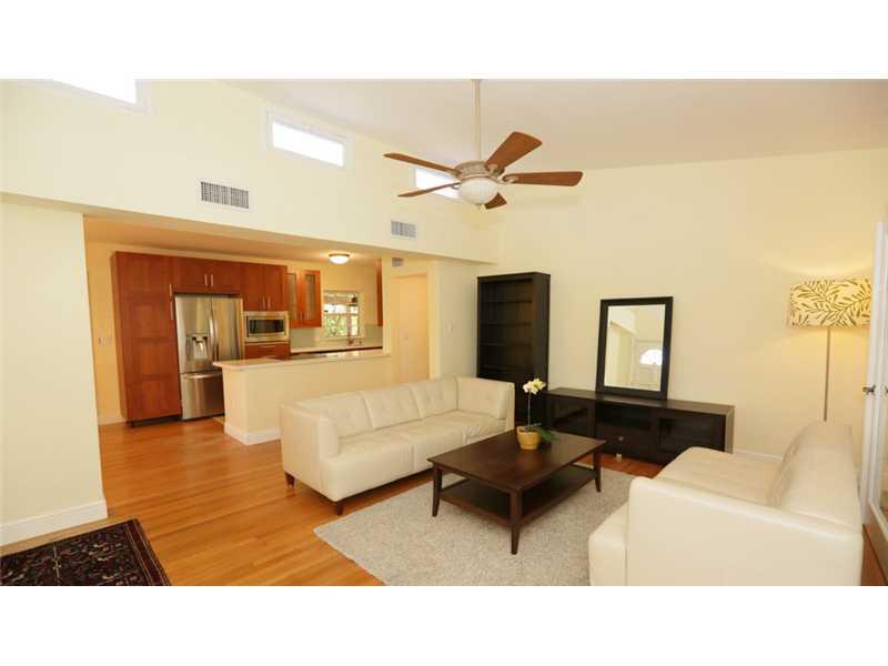 CORAL LAKE - Residential