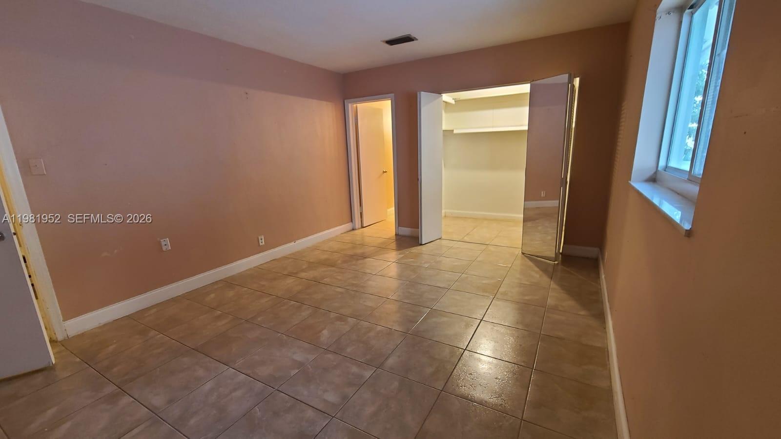 MAINLANDS OF TAMARAC LAKE - Residential Lease