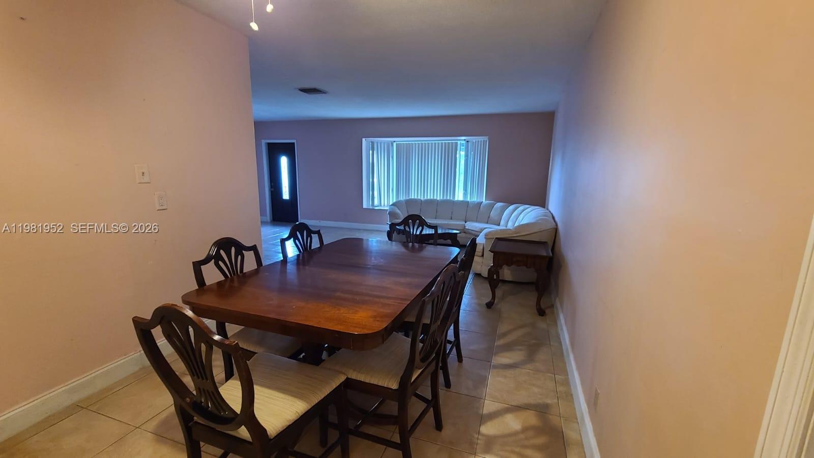 MAINLANDS OF TAMARAC LAKE - Residential Lease