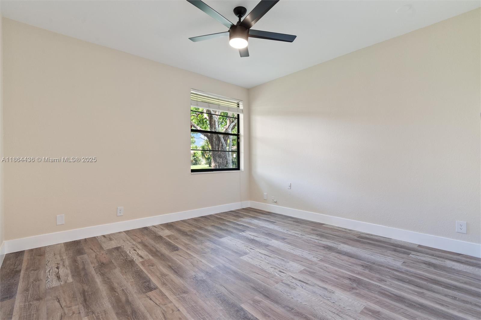 VILLAS AT WOODMONT TR 73 - Residential