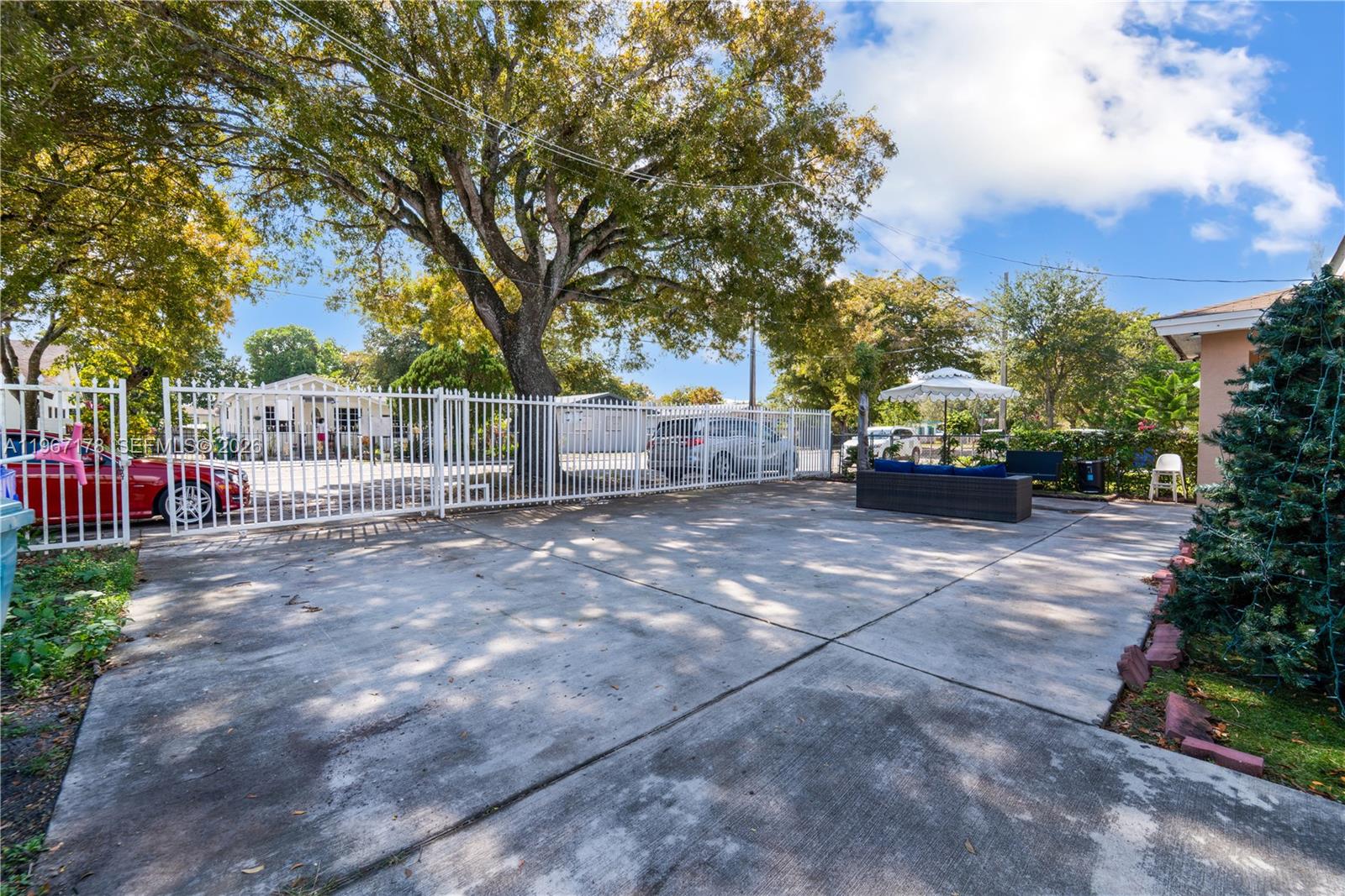 ORCHARD VILLA MANOR - Residential