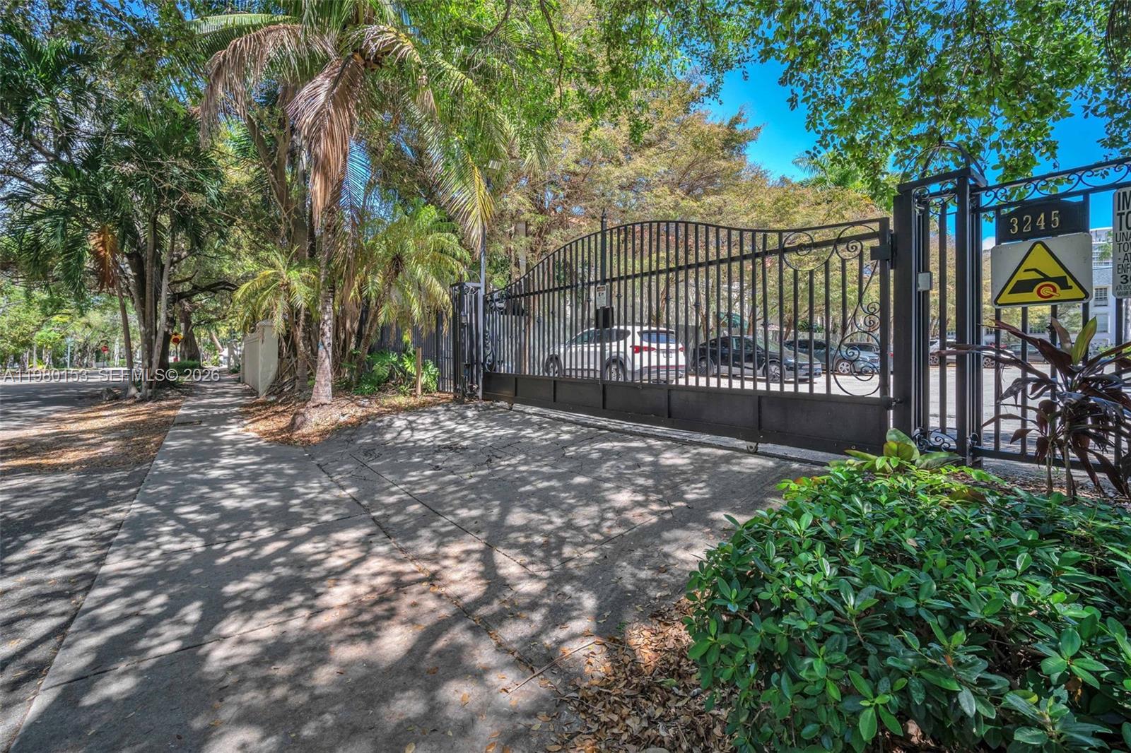 VIRGINIA POINTE CONDO - Residential Lease