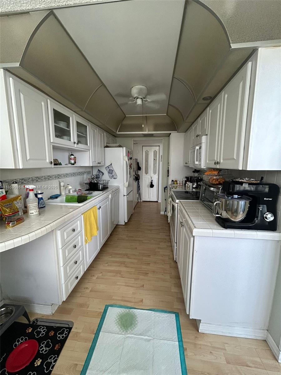 PARK PLACE CONDOMINIUM NO - Residential