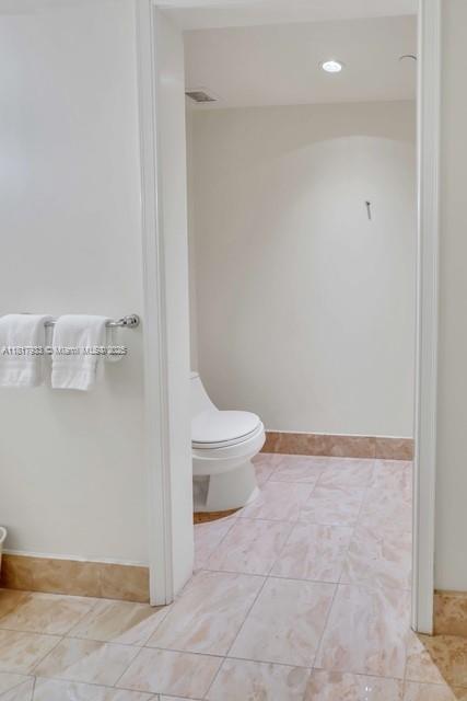 MILLENNIUM TOWER CONDOMIN - Residential