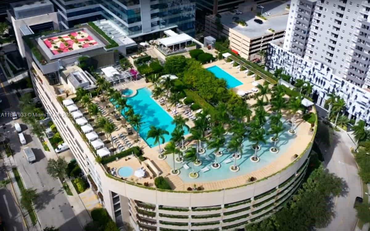 MILLENNIUM TOWER CONDOMIN - Residential