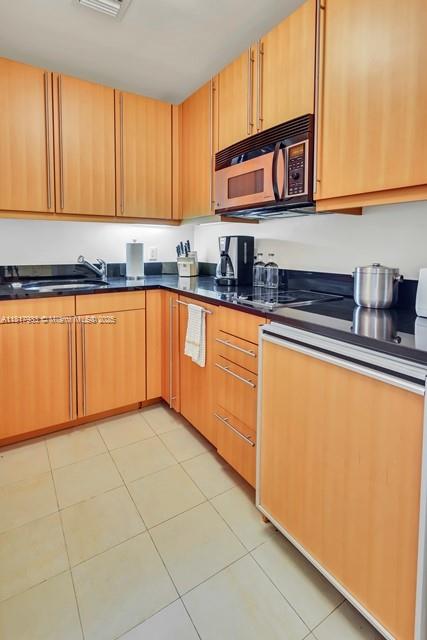 MILLENNIUM TOWER CONDOMIN - Residential