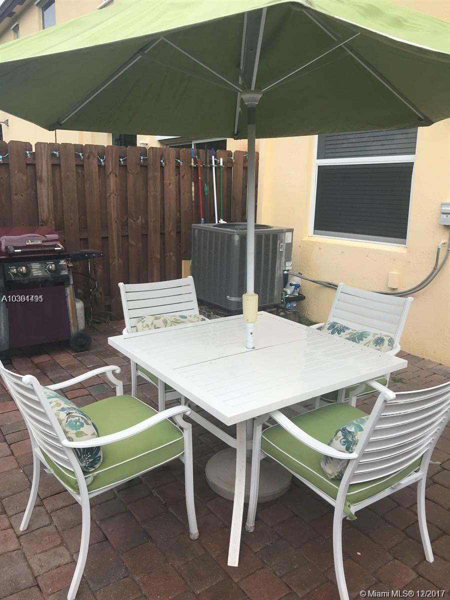 LAKES BY THE BAY EVE REPL - Residential Lease