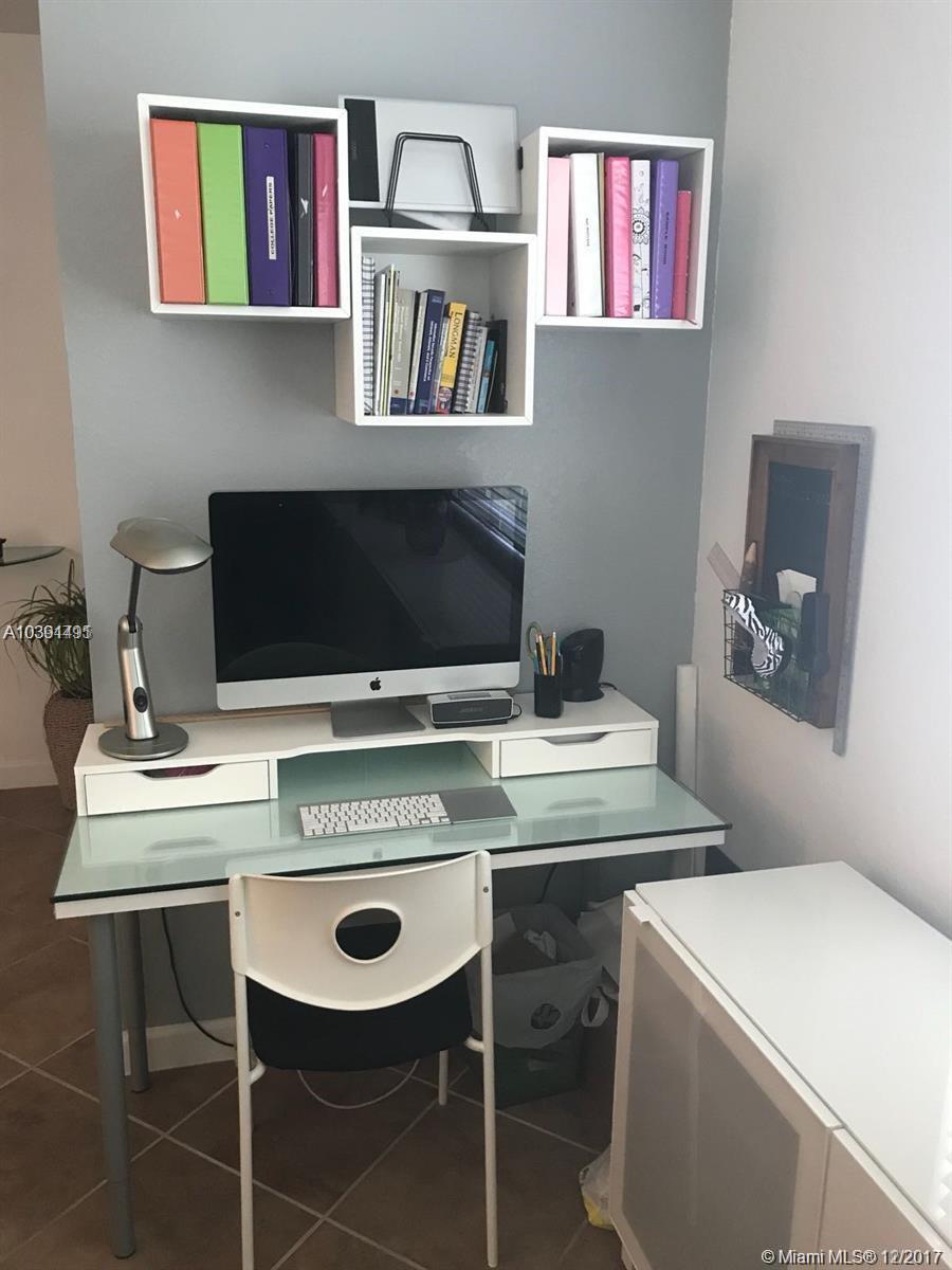 LAKES BY THE BAY EVE REPL - Residential Lease