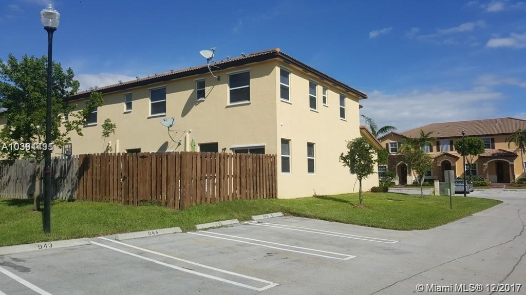 LAKES BY THE BAY EVE REPL - Residential Lease