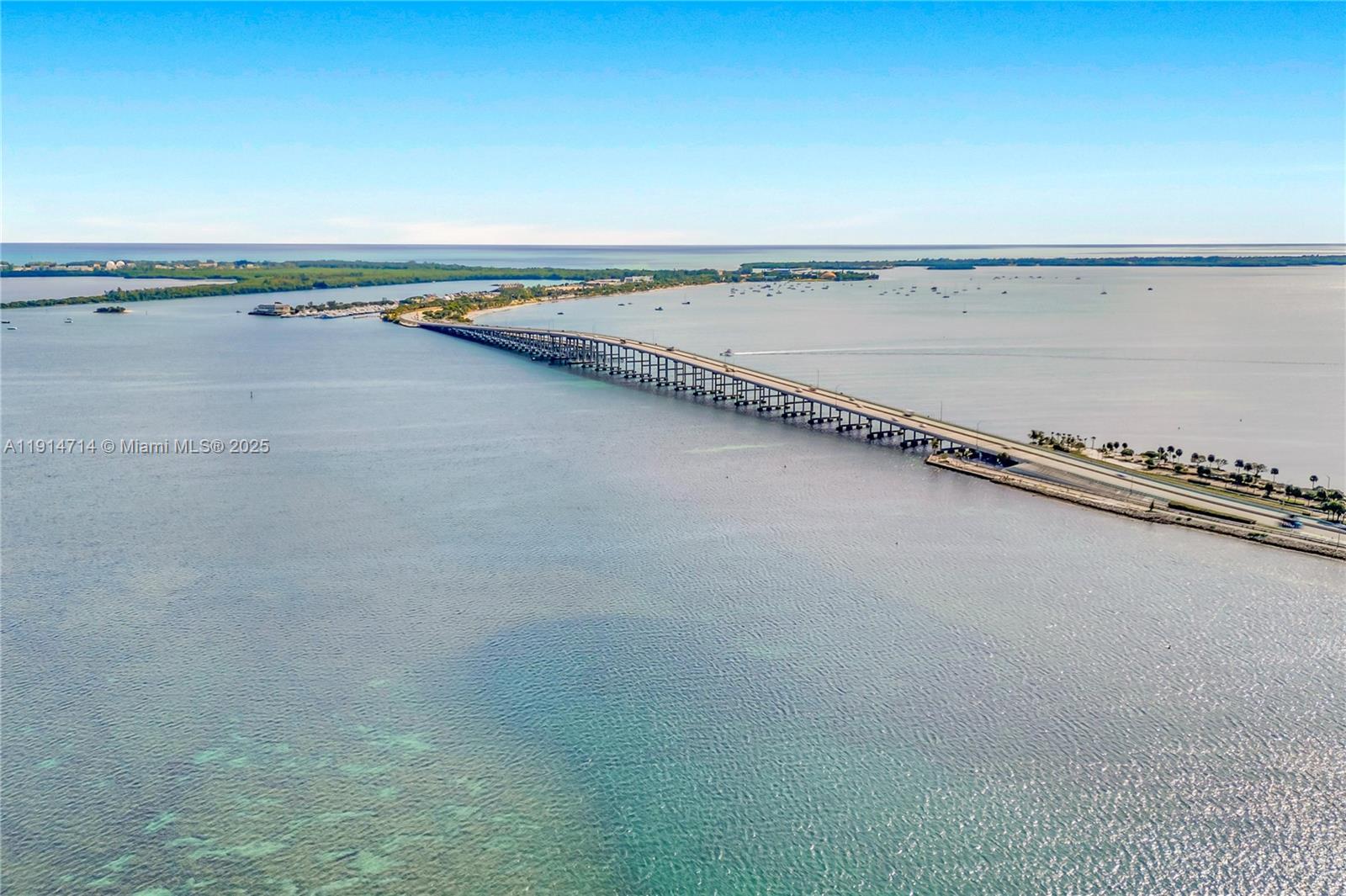 VILLA REGINA CONDO - Residential