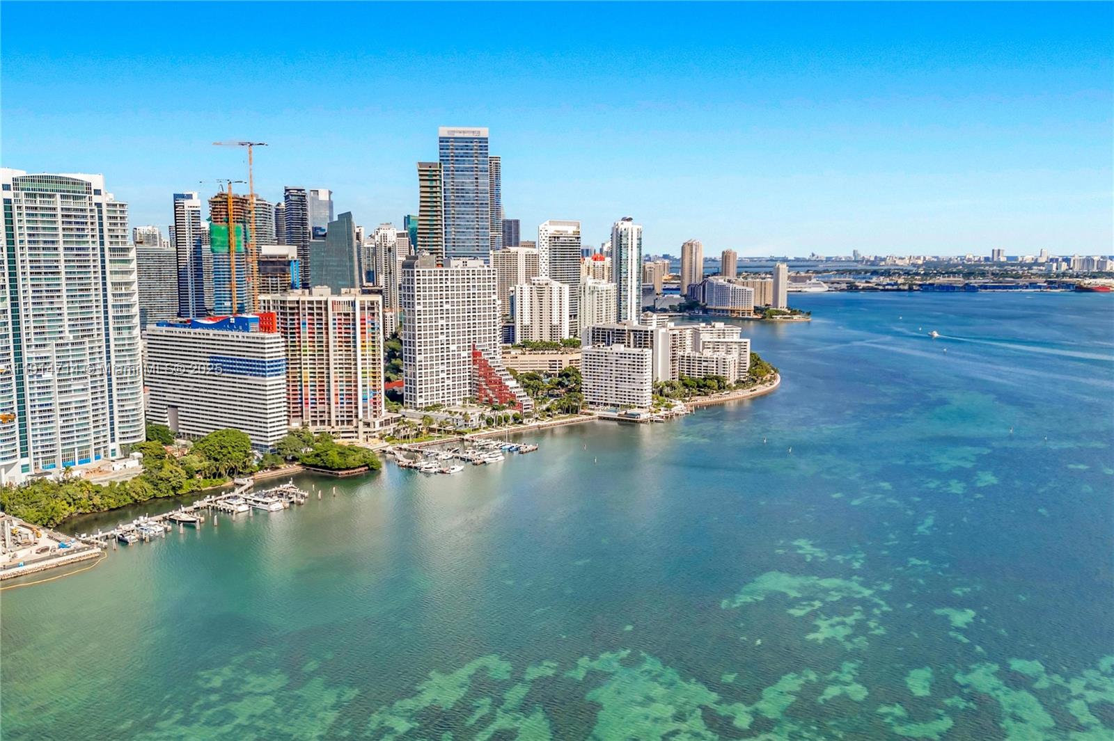 VILLA REGINA CONDO - Residential