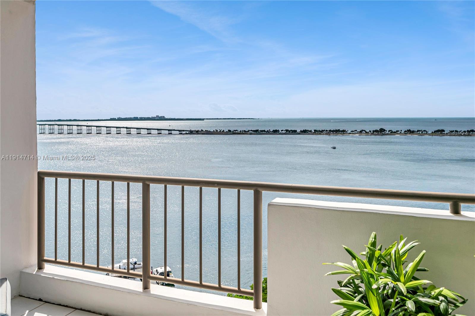 VILLA REGINA CONDO - Residential