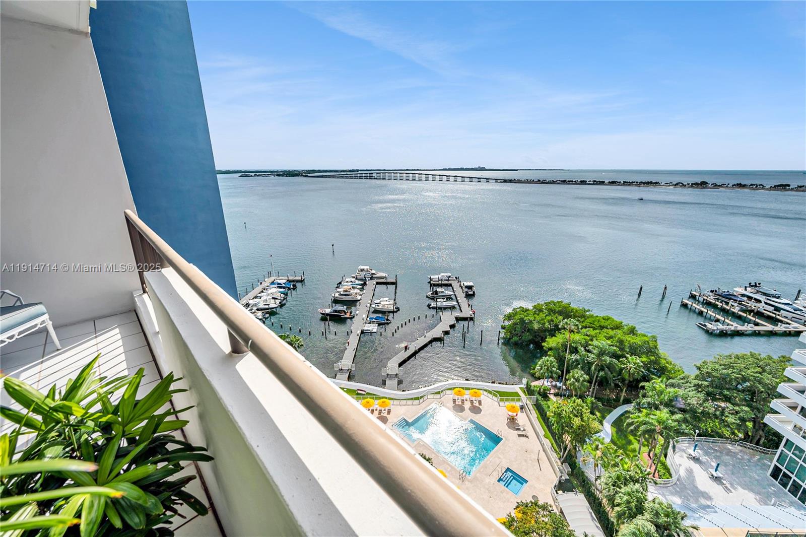 VILLA REGINA CONDO - Residential