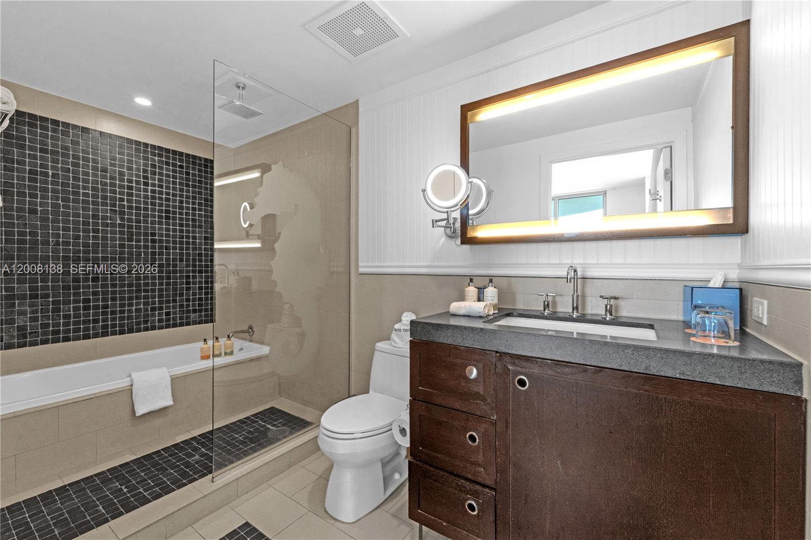 SOLE CONDO - Residential