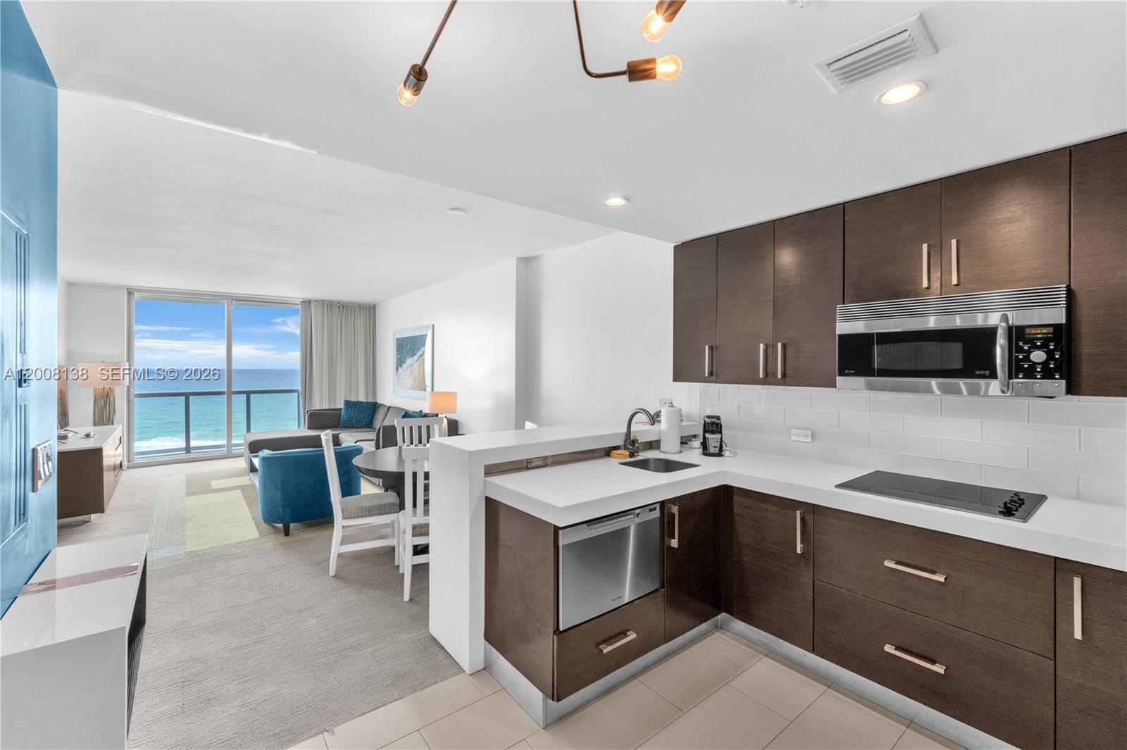 SOLE CONDO - Residential