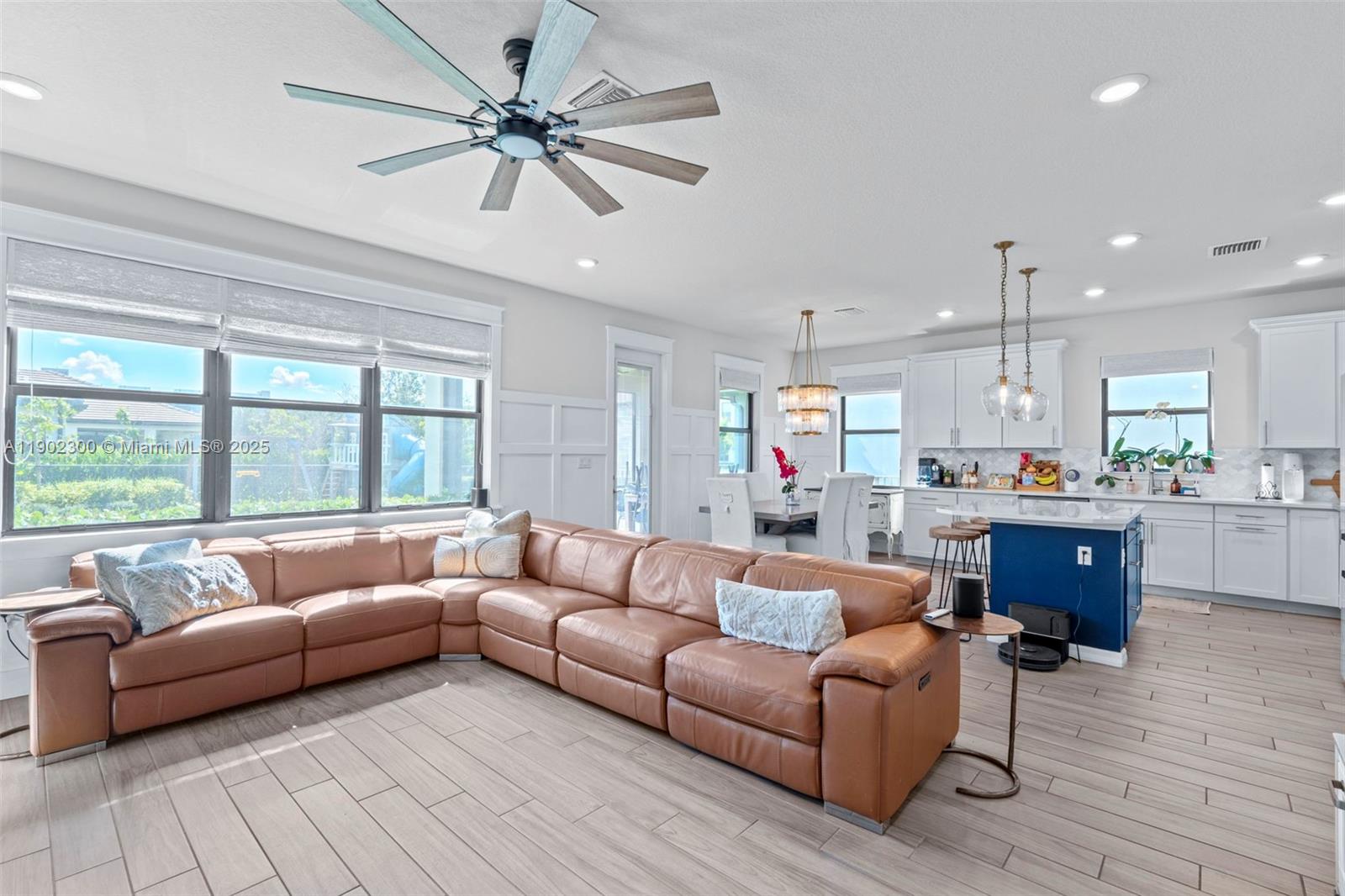 View photos, virtual tours, details... 2434 Primrose Pl