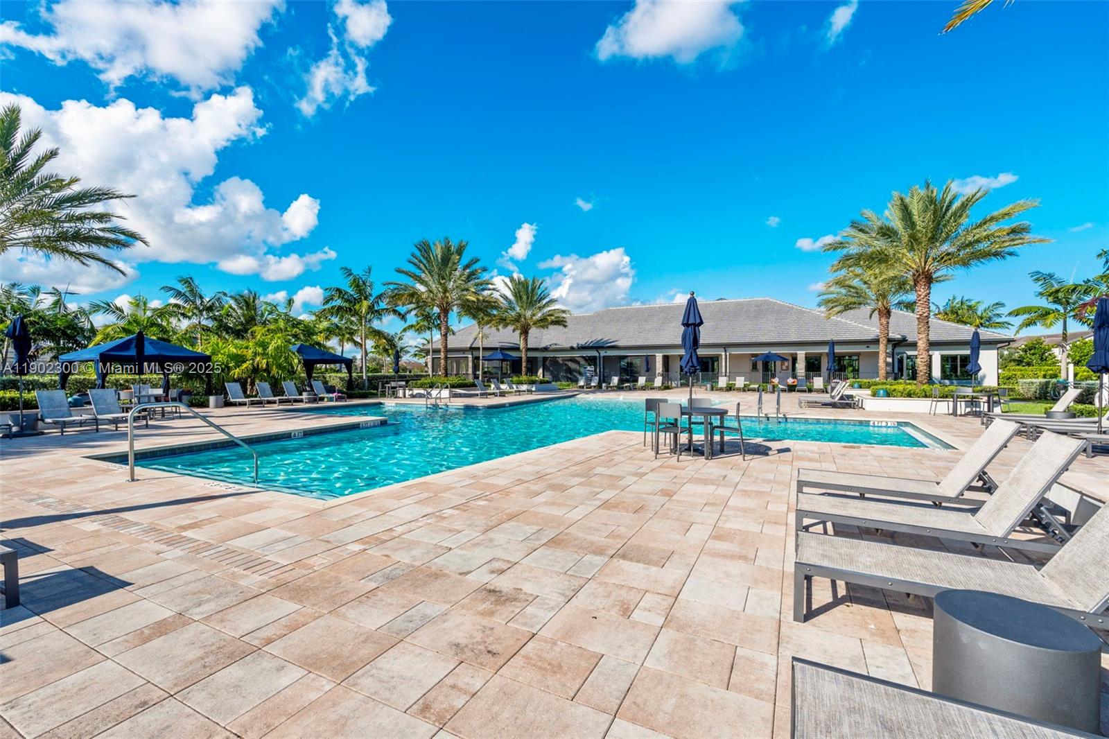 OAK TREE PROPERTY REDEVEL - Residential