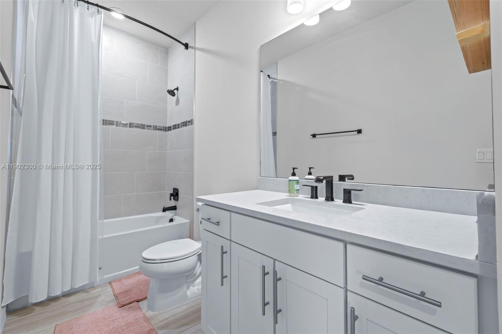 OAK TREE PROPERTY REDEVEL - Residential