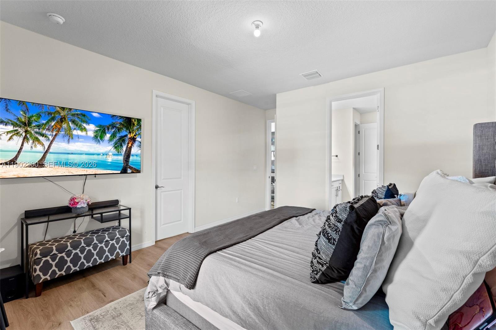 OAK TREE PROPERTY REDEVEL - Residential