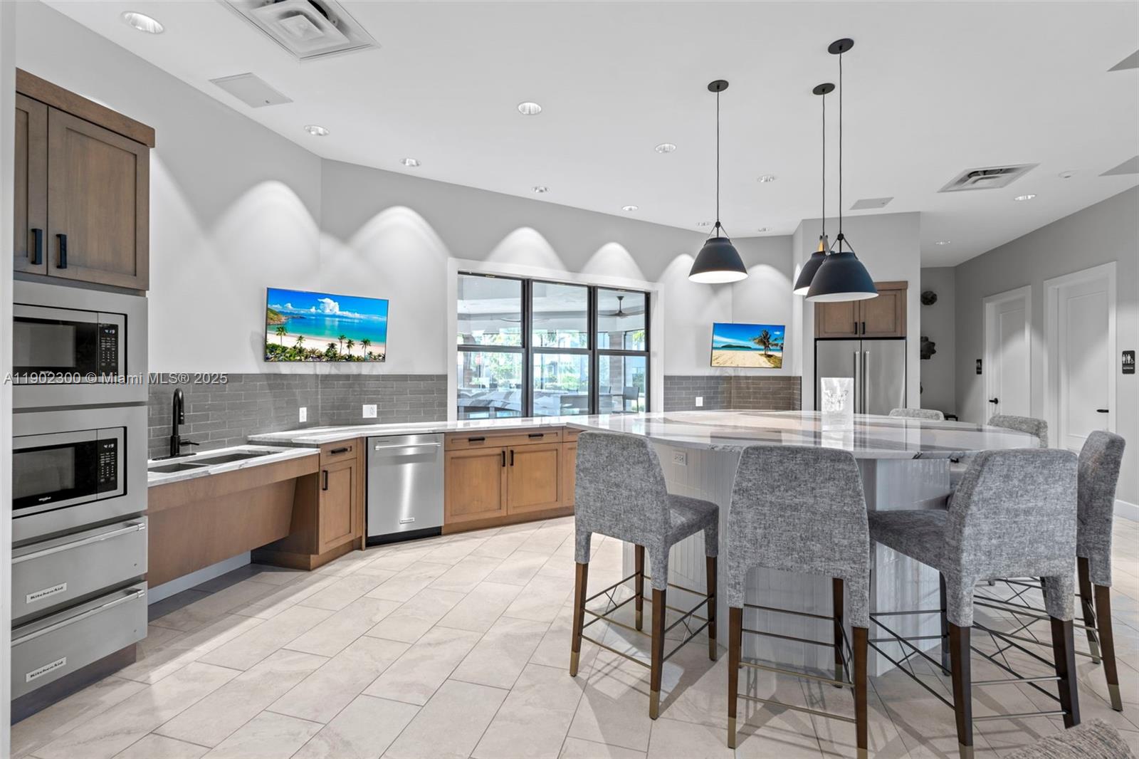 OAK TREE PROPERTY REDEVEL - Residential