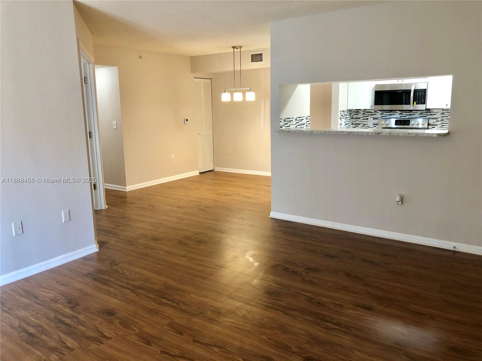 CARRINGTON AT COCONUT CRE - Residential Lease