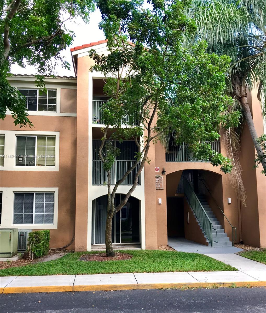 CARRINGTON AT COCONUT CRE - Residential Lease