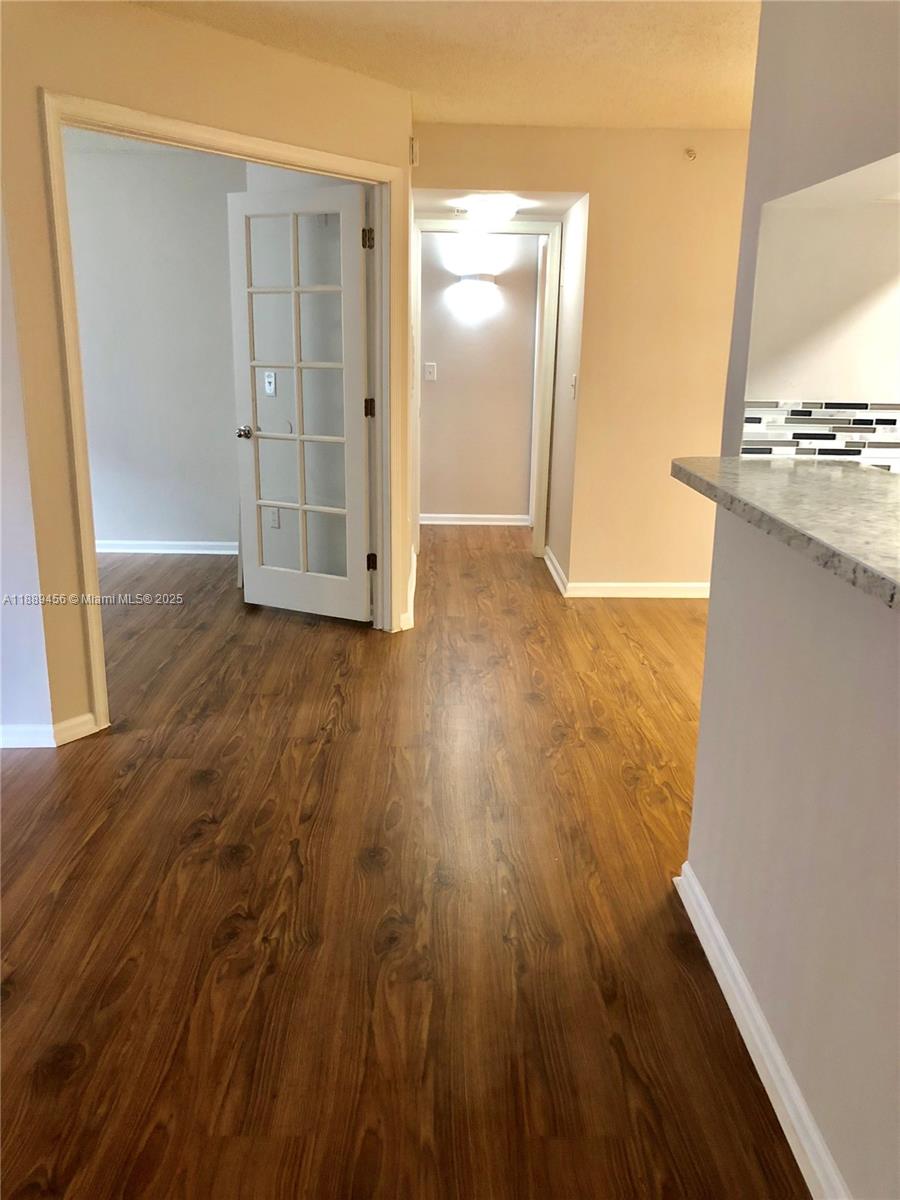 CARRINGTON AT COCONUT CRE - Residential Lease
