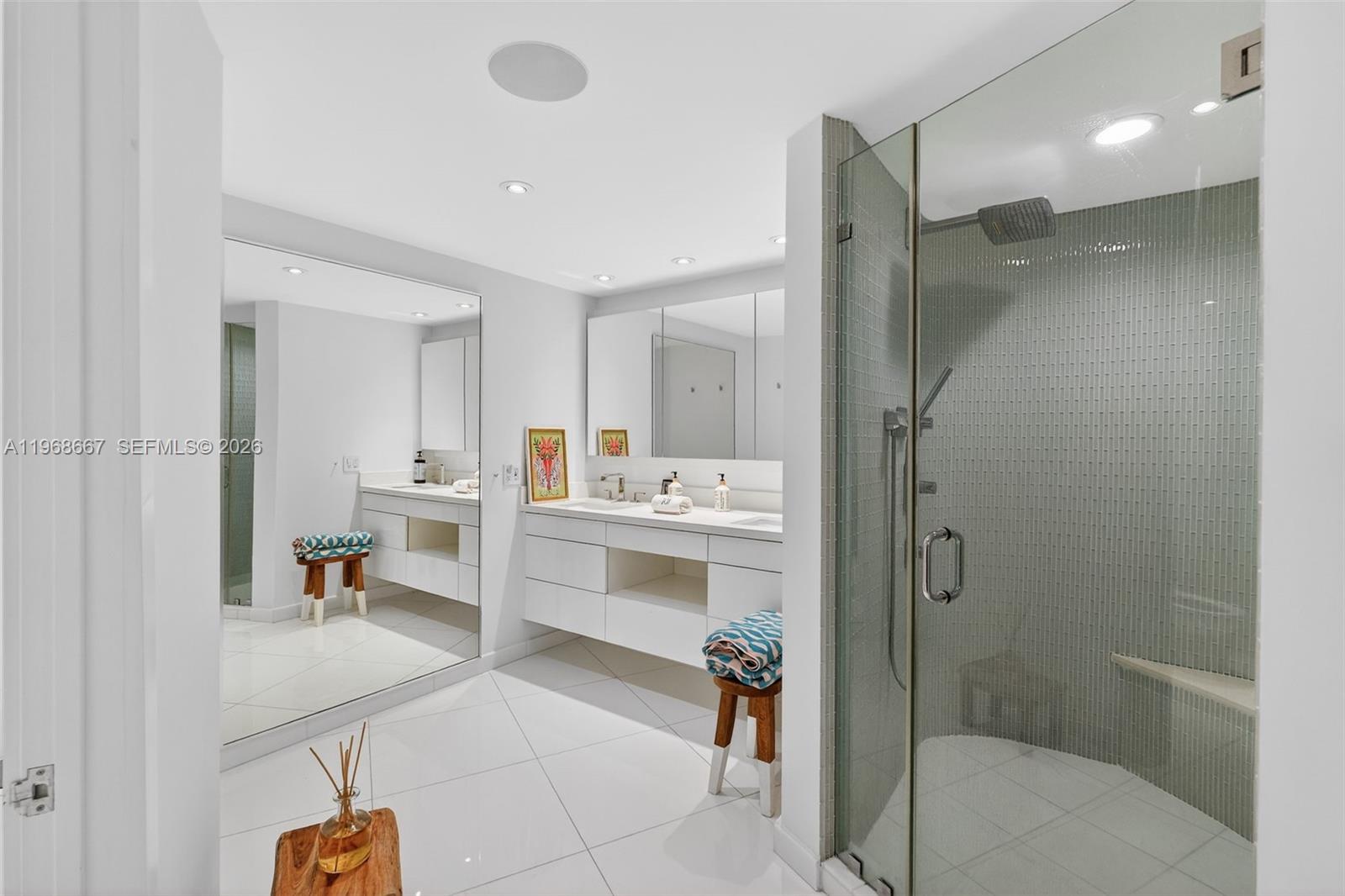 MAR-AZUL CONDO - Residential