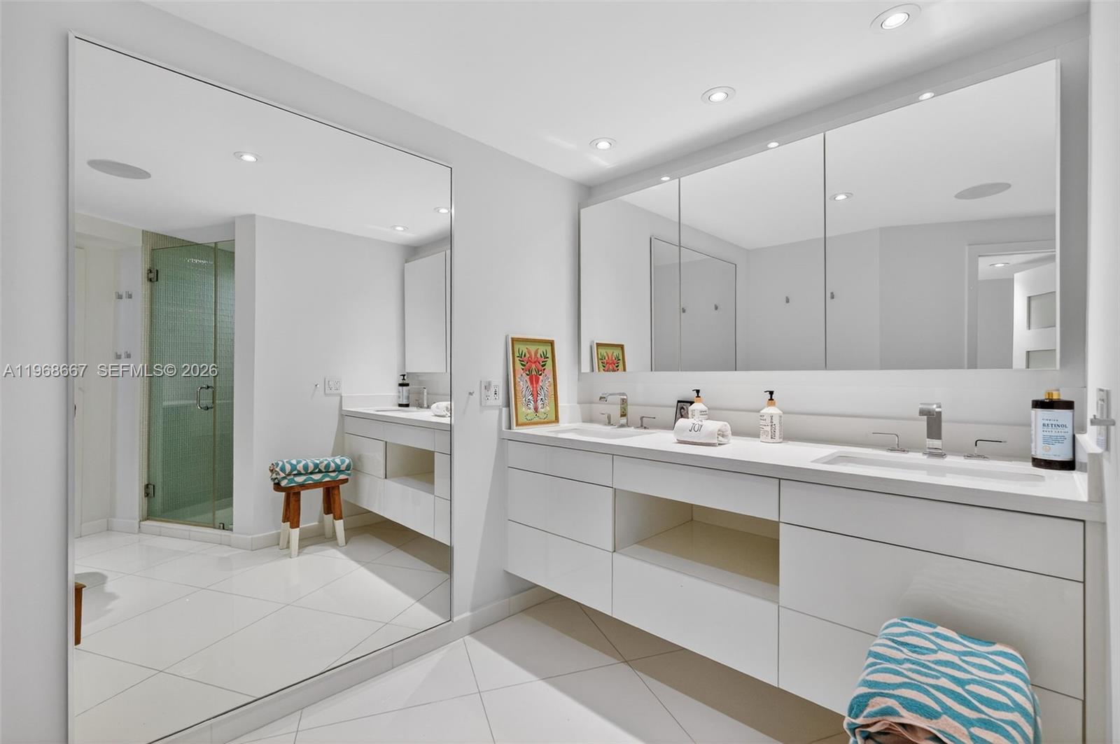 MAR-AZUL CONDO - Residential