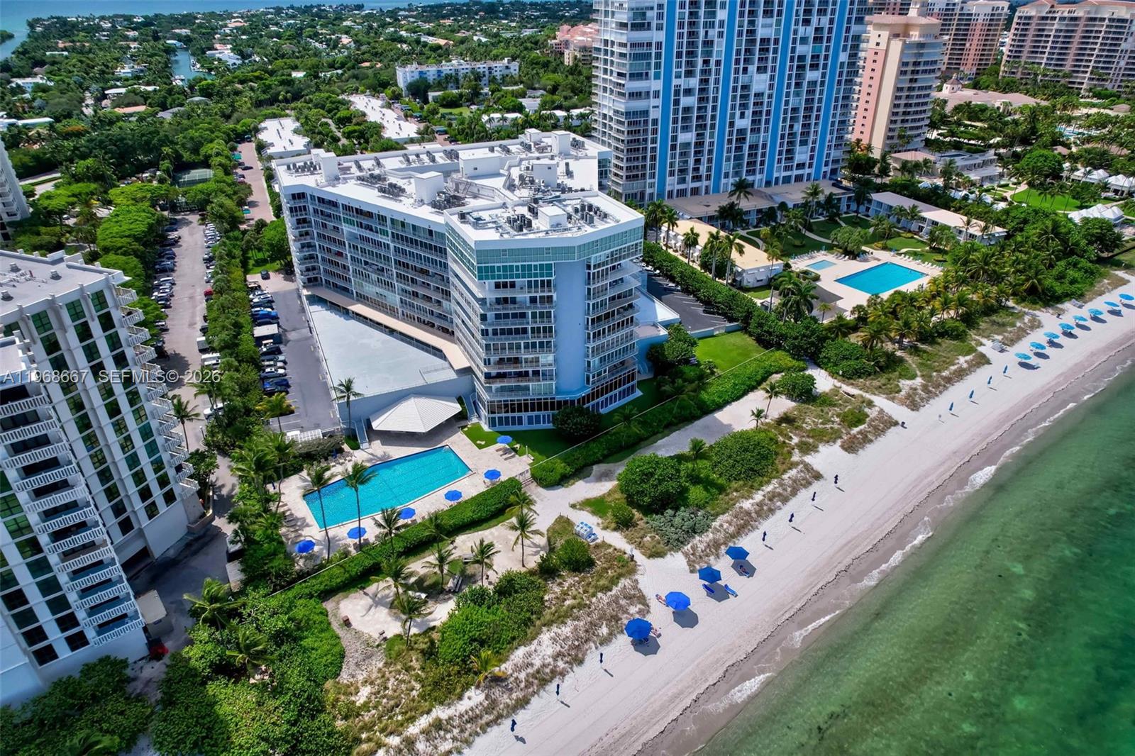 MAR-AZUL CONDO - Residential