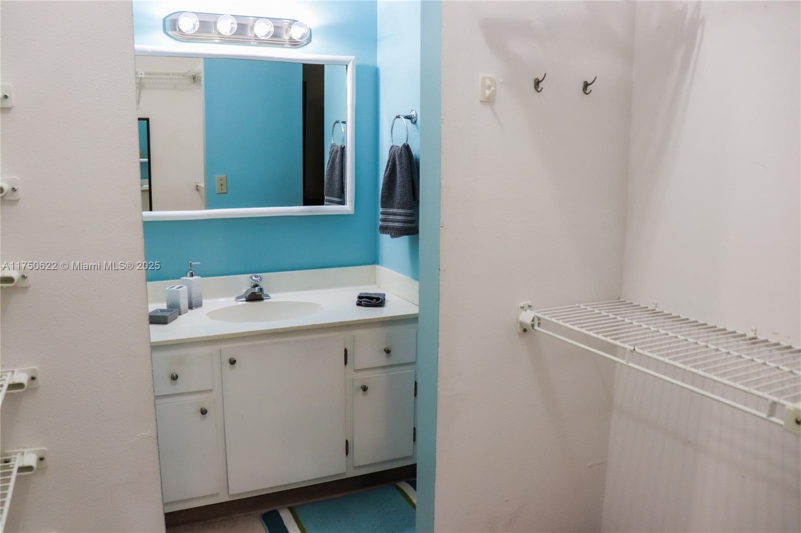 Golden Lakes Village Condo - Residential