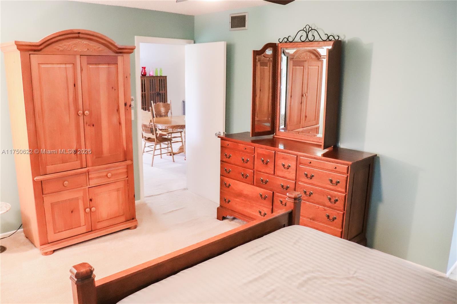 Golden Lakes Village Condo - Residential