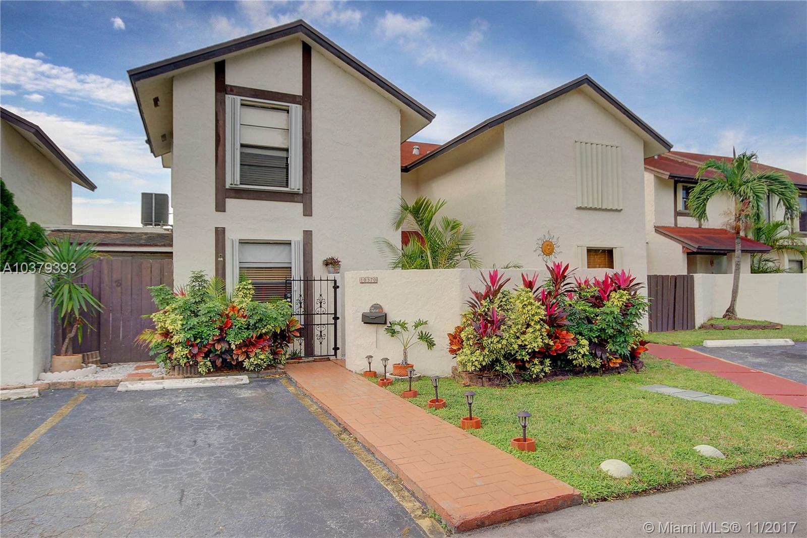 SPRING LAKES VILLAGE II - Residential