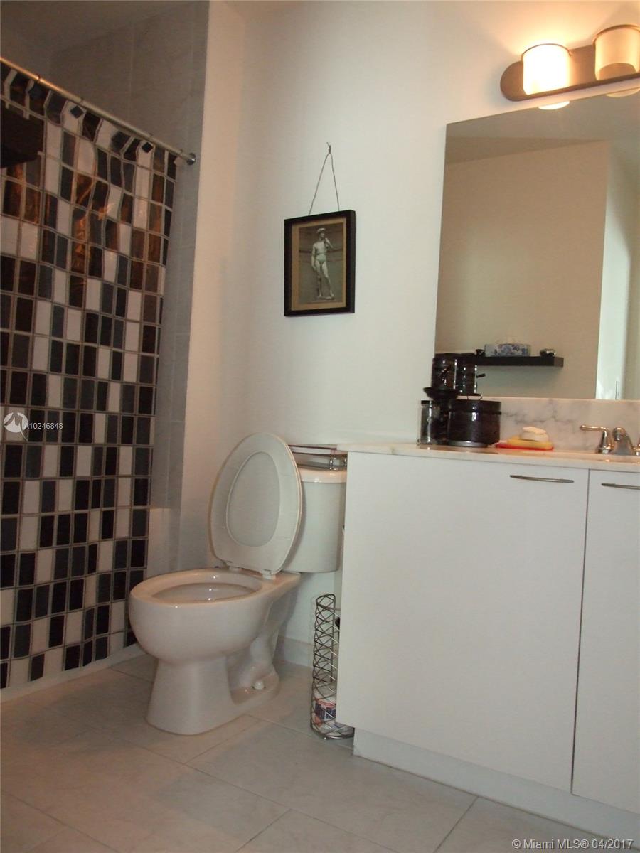 THE LOFT DOWNTOWN II COND - Residential Lease