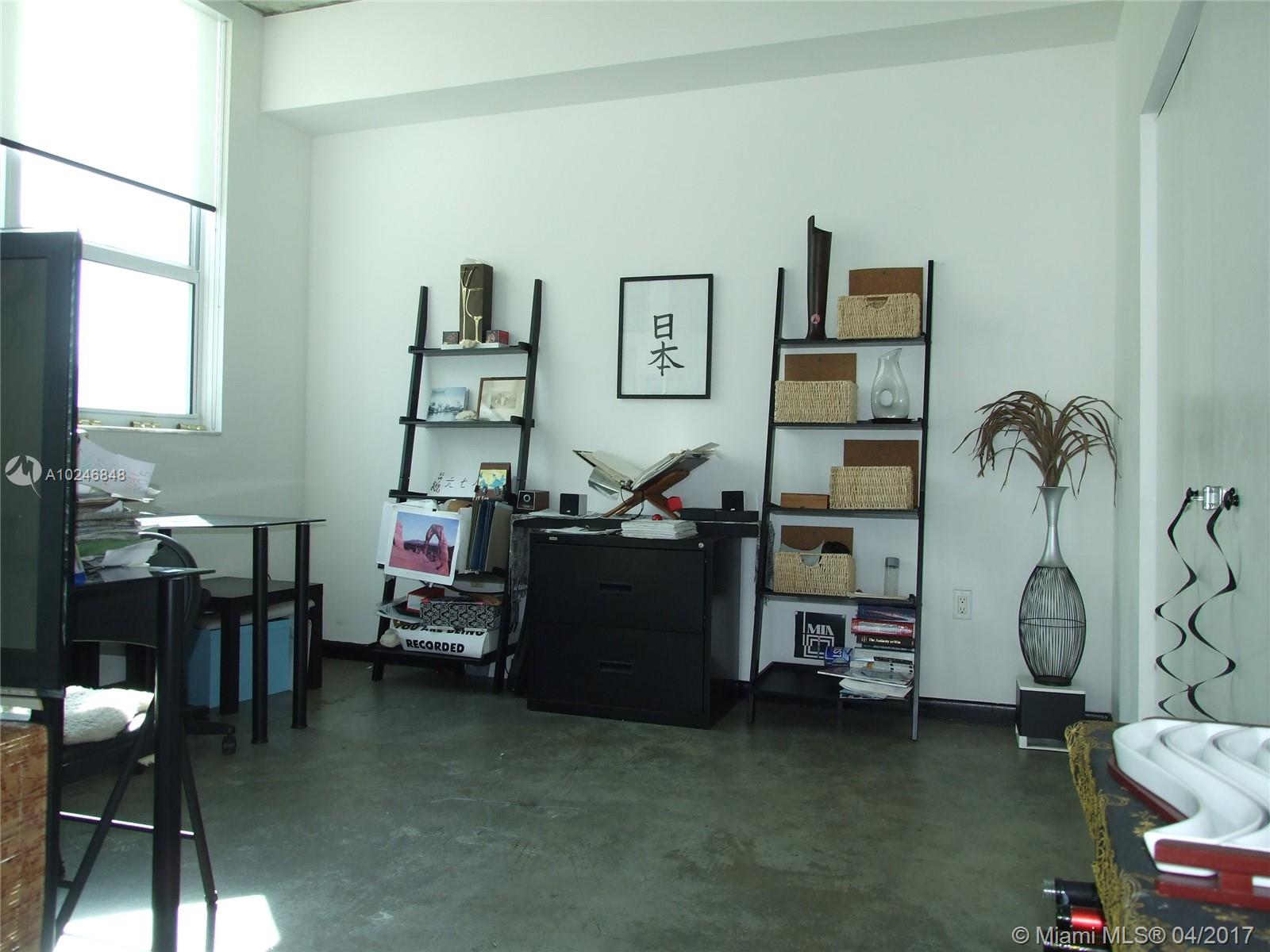 THE LOFT DOWNTOWN II COND - Residential Lease