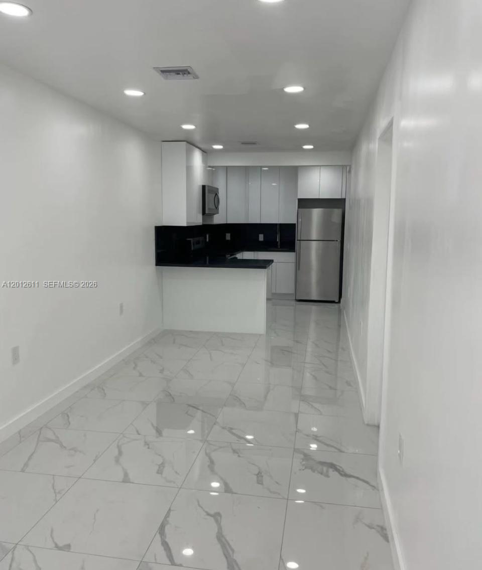 MELROSE HGTS SEC 4 - Residential Lease
