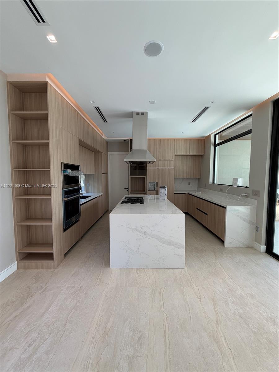 HOLLYWOOD LAKES SECTION 1 - Residential