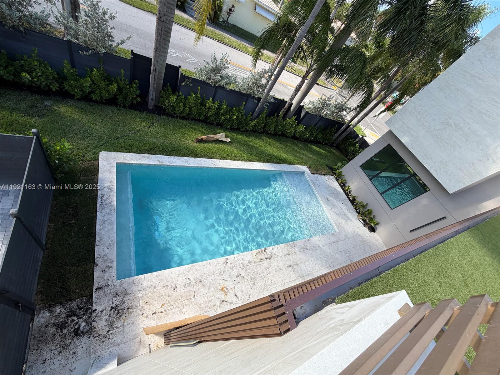 HOLLYWOOD LAKES SECTION 1 - Residential