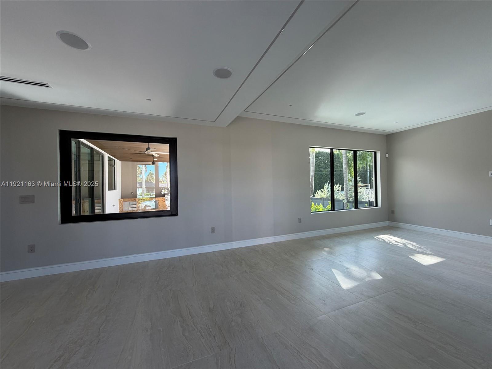 HOLLYWOOD LAKES SECTION 1 - Residential