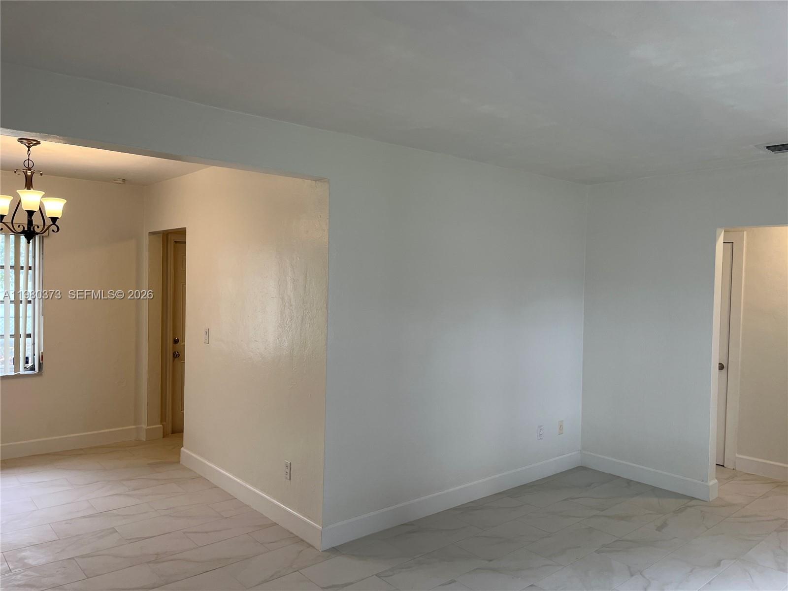 6261 NW 40th St