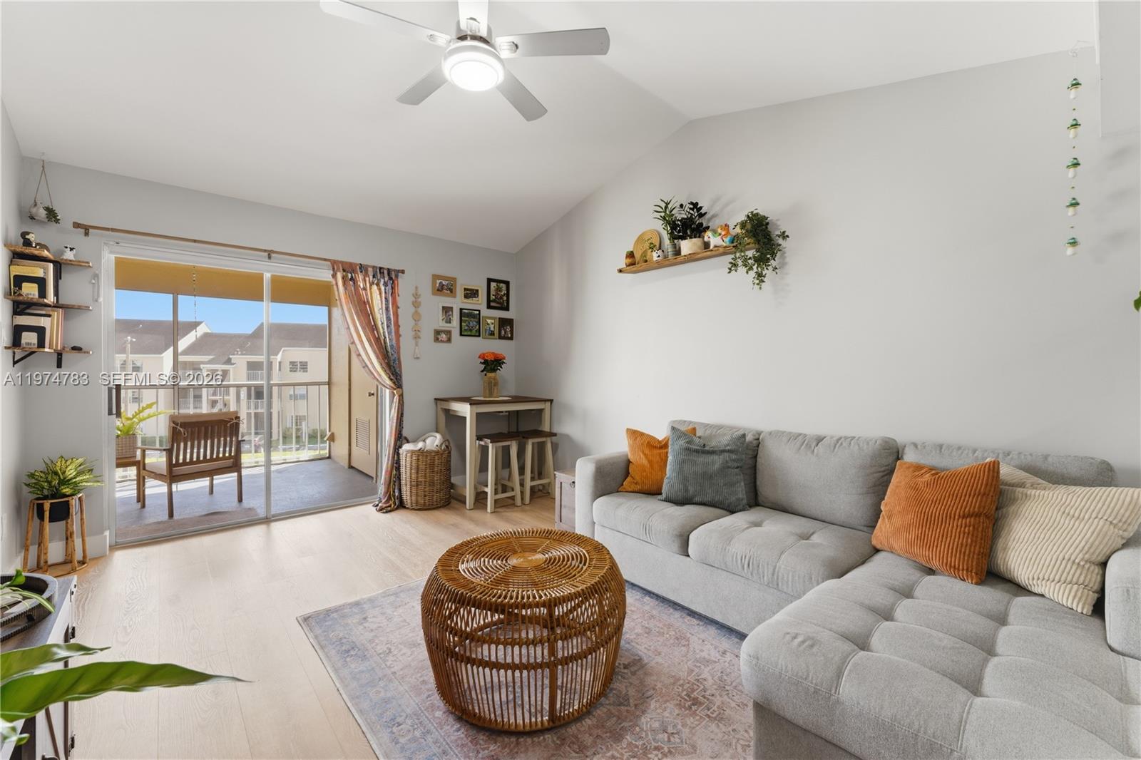 HAMMOCKS TRAILS CONDO - Residential