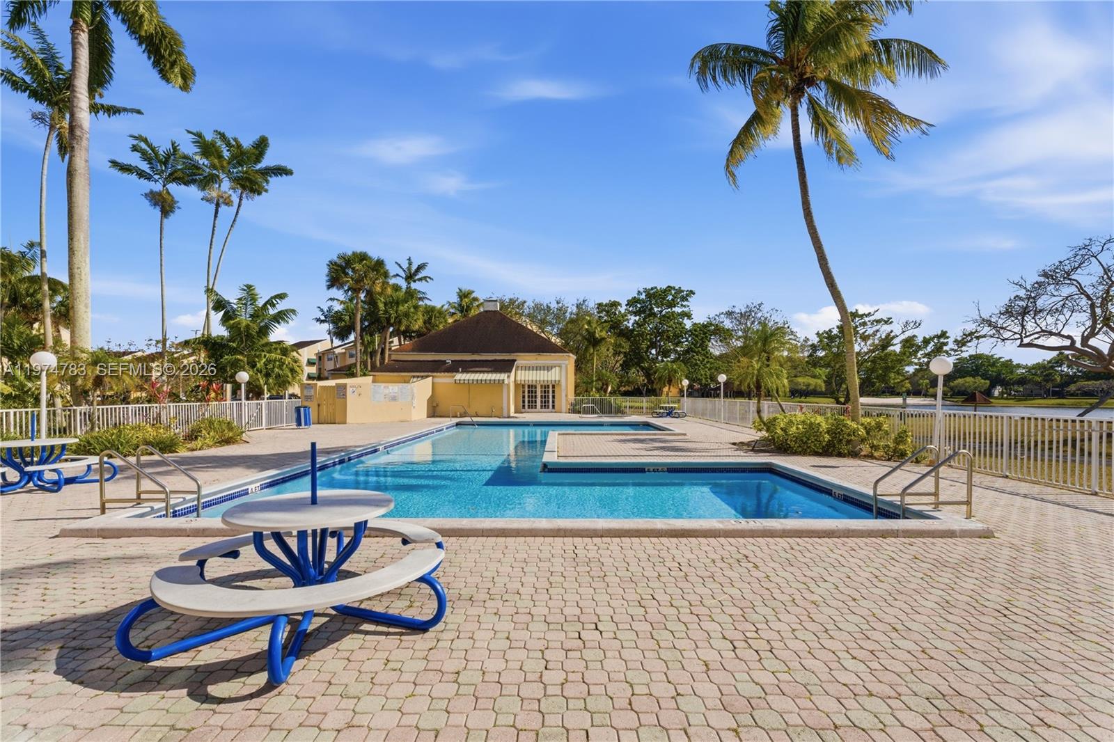 HAMMOCKS TRAILS CONDO - Residential