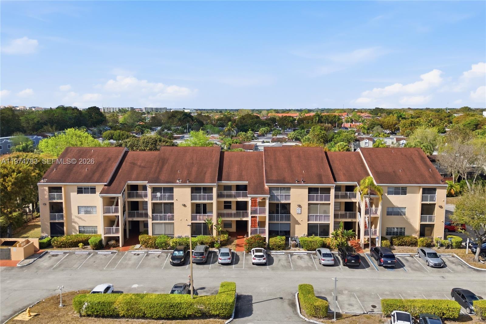 HAMMOCKS TRAILS CONDO - Residential