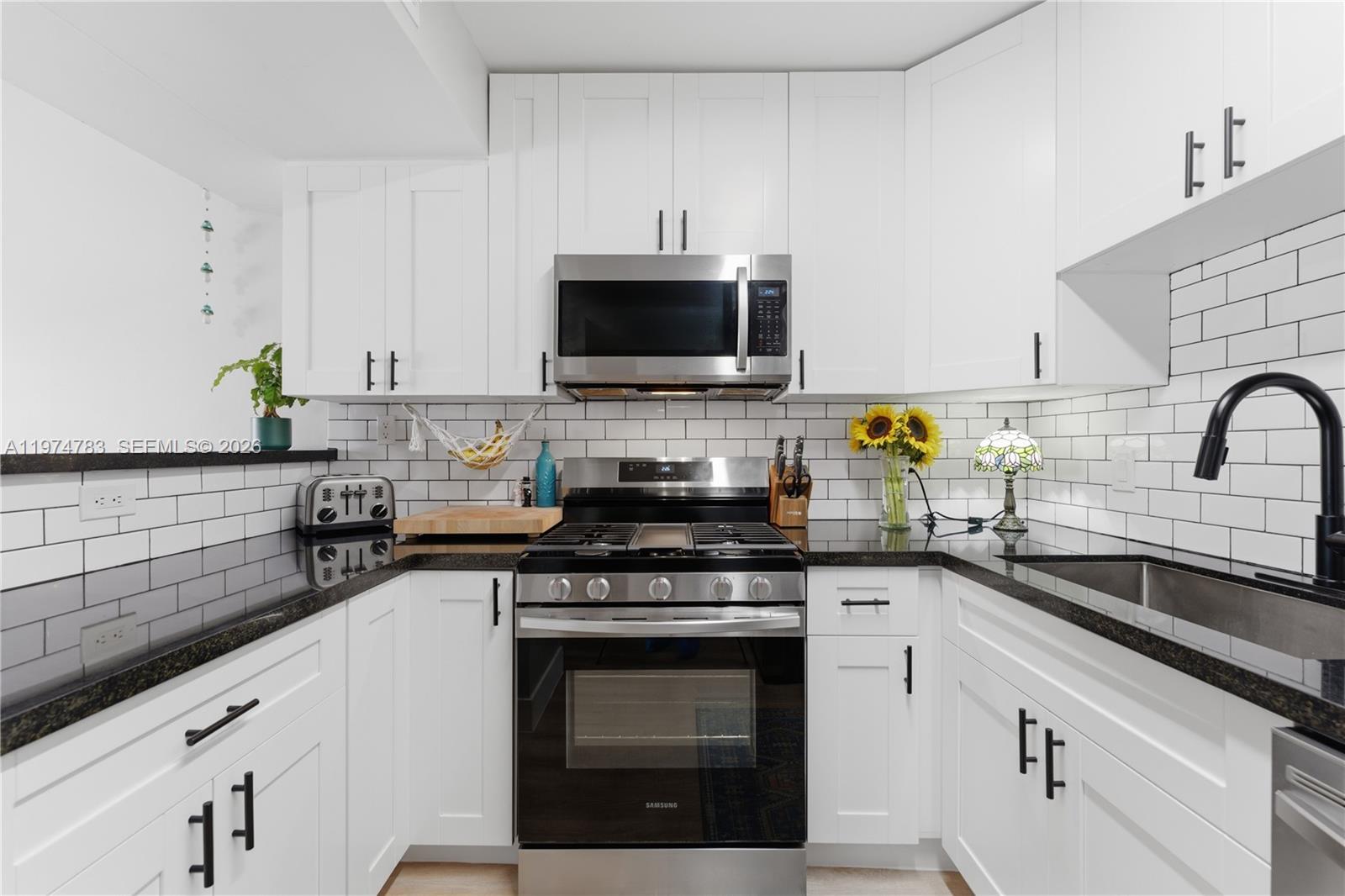 HAMMOCKS TRAILS CONDO - Residential