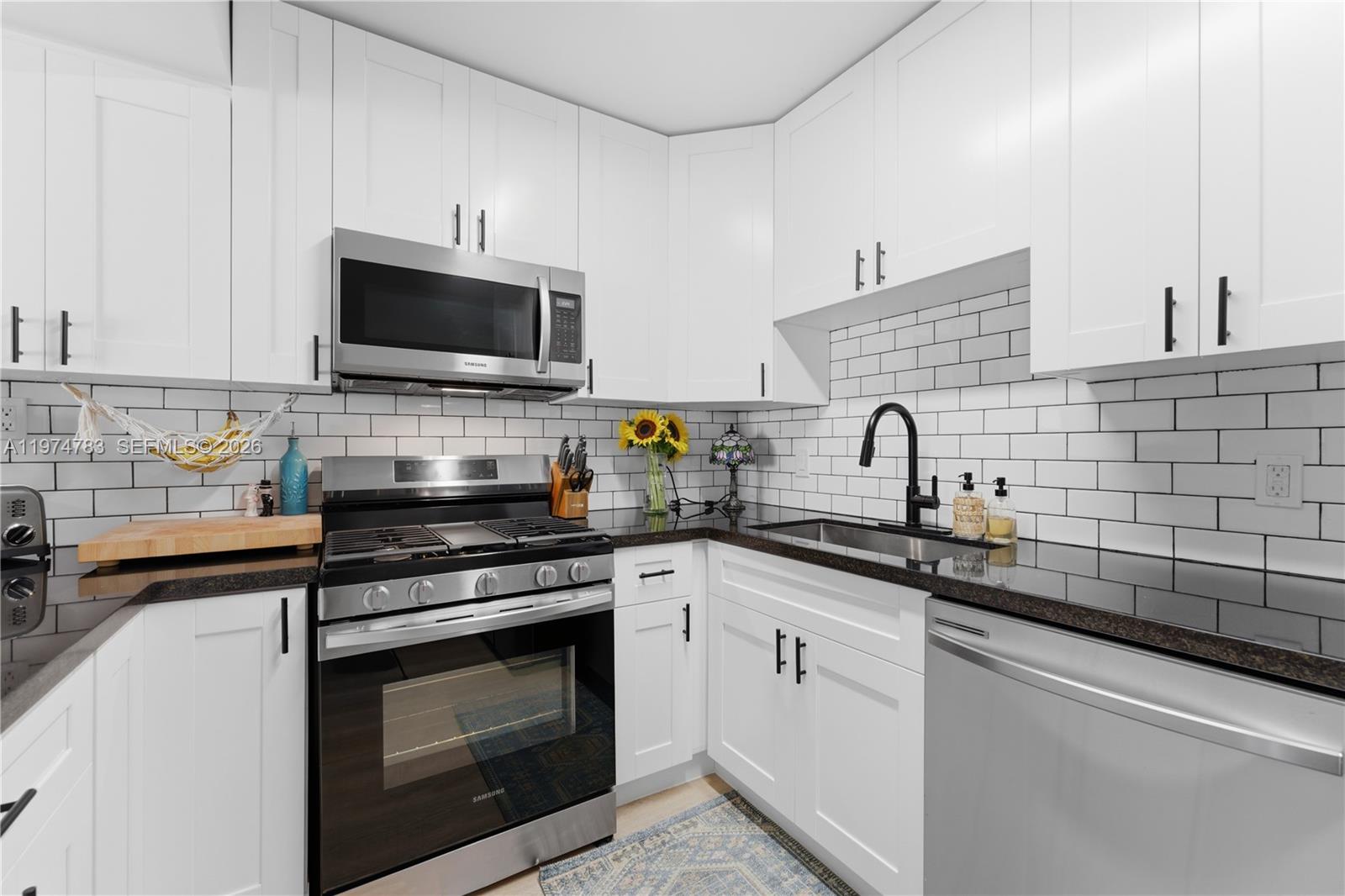 HAMMOCKS TRAILS CONDO - Residential