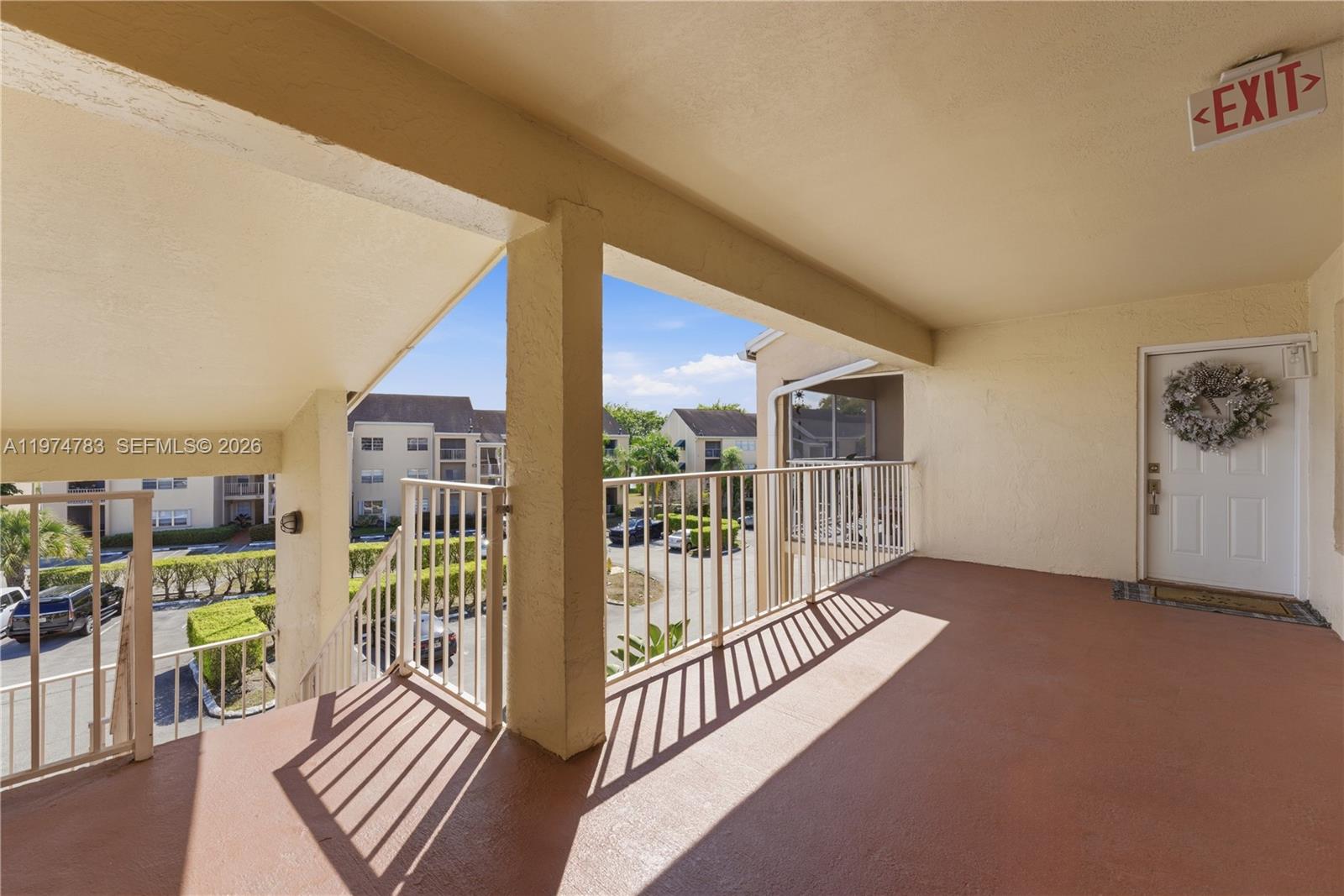 HAMMOCKS TRAILS CONDO - Residential